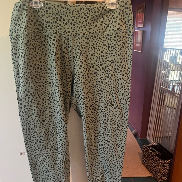 J. Jill Pants - J Jill Fit Olive Green Leopard Print Leggings